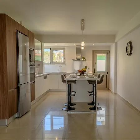 Apartment Castle View Archangelos (Rhodes)